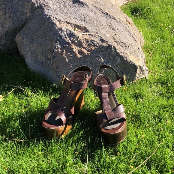 Brown Leather Aldo Wooden Platform Wedge Heeled Sandals!! Size 39 or 8.5 - Picture 7 of 16
